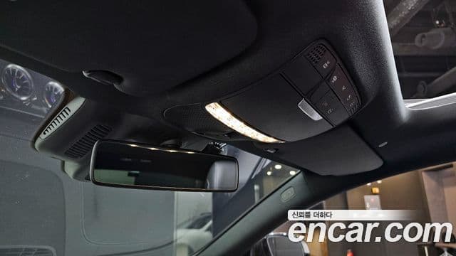 Mercedes-Benz E-Class 2019 — ფოტო 13/20