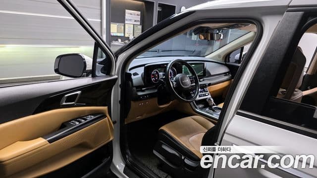 Kia Carnival 2022 — ფოტო 10/20