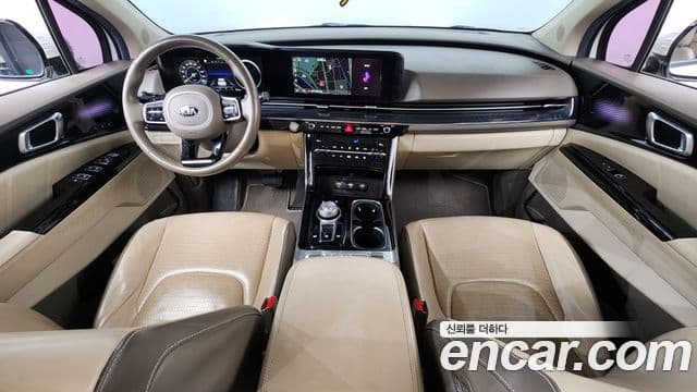Kia Carnival 2021 — ფოტო 7/20