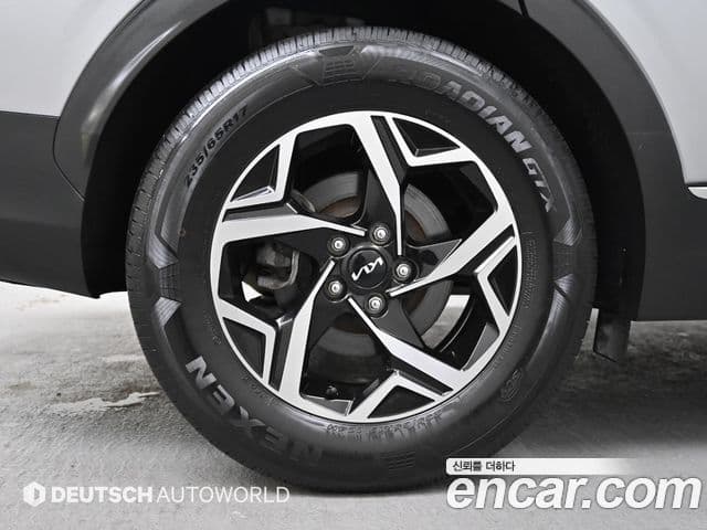 Kia Sportage 2021 — Фото 4/20