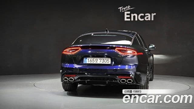 Kia Stinger 2018 — ფოტო 3/20