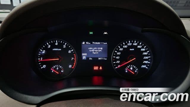 Kia Stinger 2018 — ფოტო 7/20