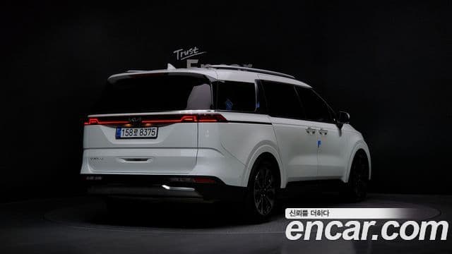 Kia Carnival 2023 — Şəkil 2/20