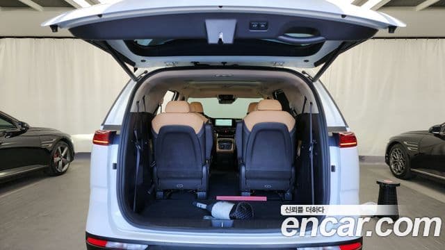 Kia Carnival 2023 — Şəkil 20/20