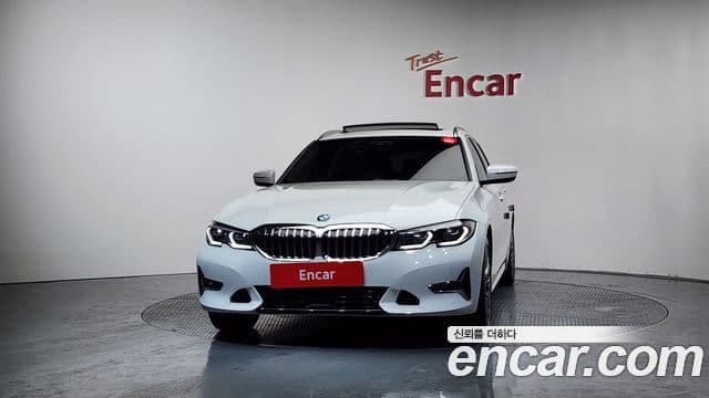 BMW 3 Series 2022 — ფოტო 3/20