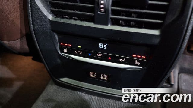 BMW 3 Series 2022 — ფოტო 18/20