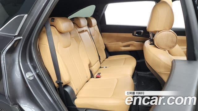 Kia Sorento 2022 — Şəkil 12/20