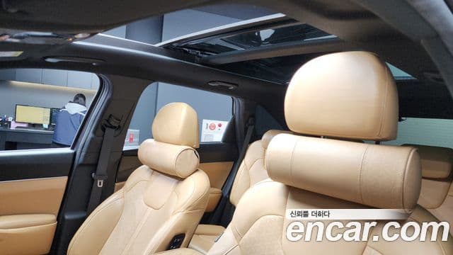 Kia Sorento 2022 — Şəkil 17/20