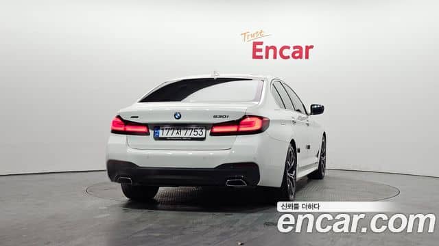 BMW 5 Series, 2022