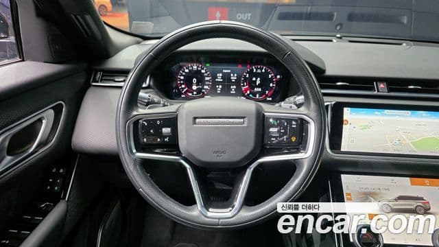 Land Rover Range Rover Velar 2021 — Фото 13/20