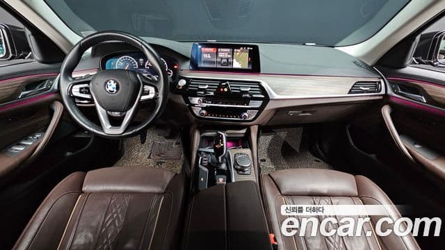 BMW 5 Series 2019 — Şəkil 7/20