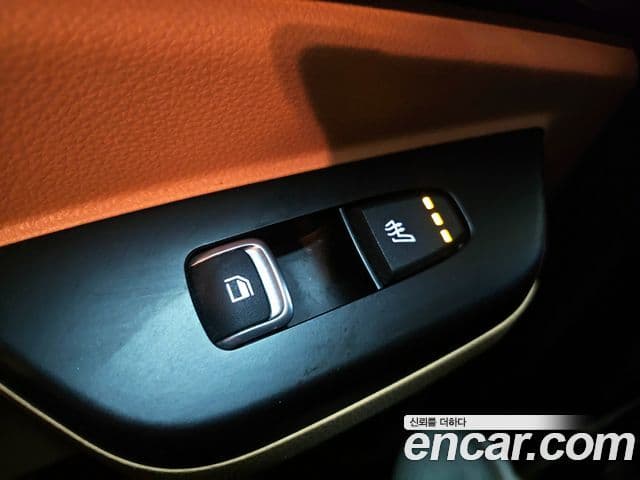 Kia Carnival 2021 — Şəkil 19/20