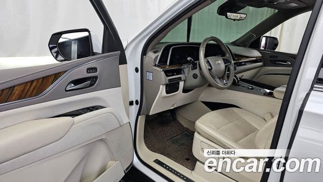 Cadillac Escalade 2023 — фото 10 из 20