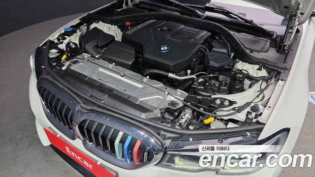 BMW 3 Series 2021 — фото 6 из 20