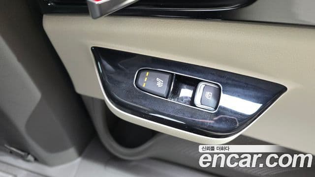 Kia Carnival 2022 — Şəkil 19/20