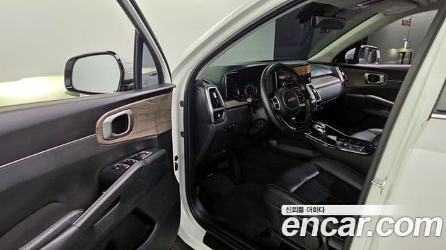 Kia Sorento 2023 — фото 8 из 20