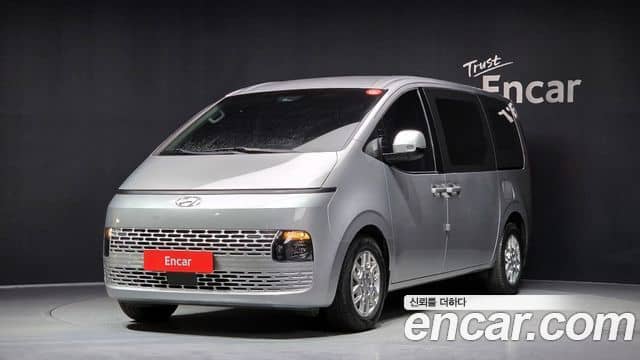 Hyundai Staria, 2023