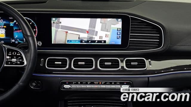 Mercedes-Benz GLE-Class 2022 — ფოტო 15/20