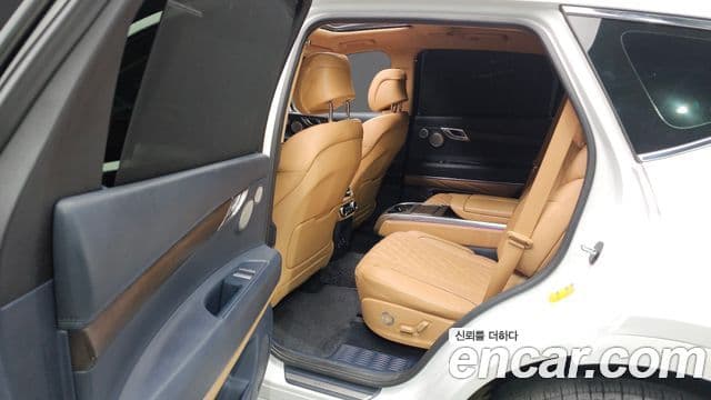 Genesis GV80 2023 — ფოტო 19/20