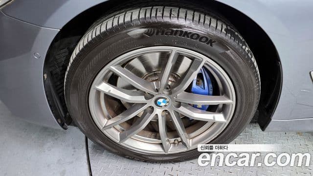 BMW 5 Series 2018 — Şəkil 5/20