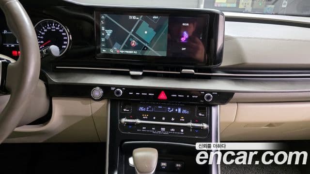 Kia Carnival 2020 — ფოტო 18/20