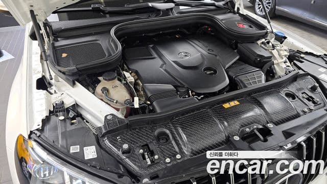 Mercedes-Benz GLS-Class 2022 — Photo 8/20