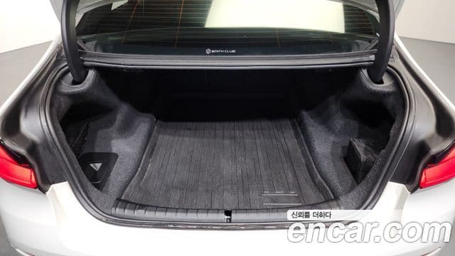 BMW 5 Series 2021 — фото 20 из 20