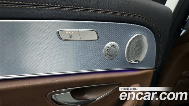 Mercedes-Benz E-Class 2021 — Şəkil 19/20