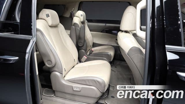 Kia Carnival 2020 — Şəkil 12/20