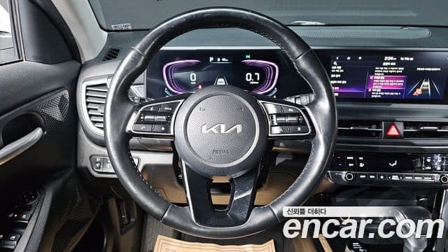 Kia Seltos 2022 — Şəkil 16/20