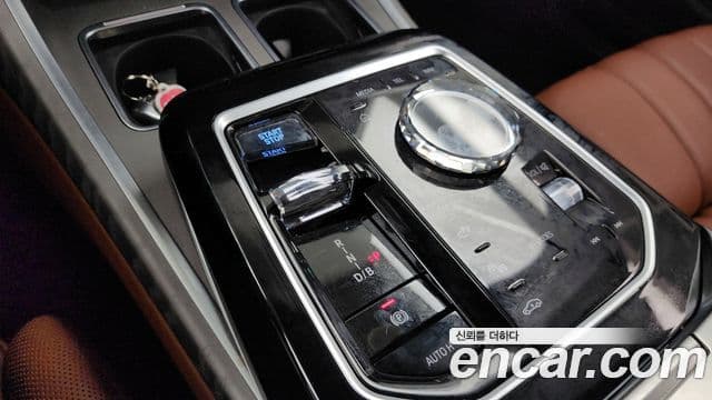 BMW i7 2023 — Photo 6/20