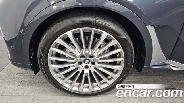 BMW X7 2022 — Şəkil 15/20
