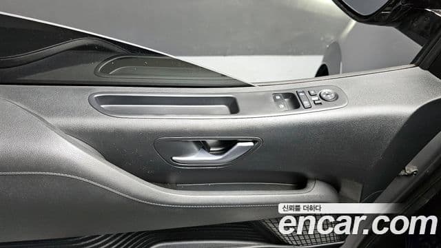 Hyundai Staria 2024 — фото 17 из 20