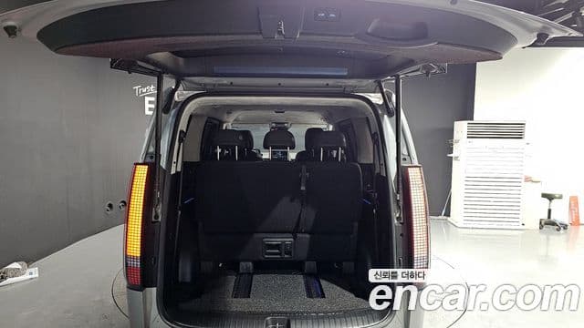 Hyundai Staria 2024 — фото 20 из 20