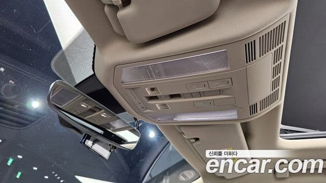 Volkswagen Touareg 2020 — ფოტო 16/20