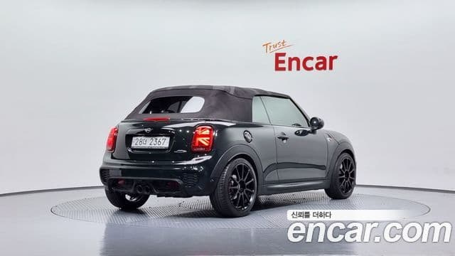 Mini Cooper S Convertible 2019 — Şəkil 18/20