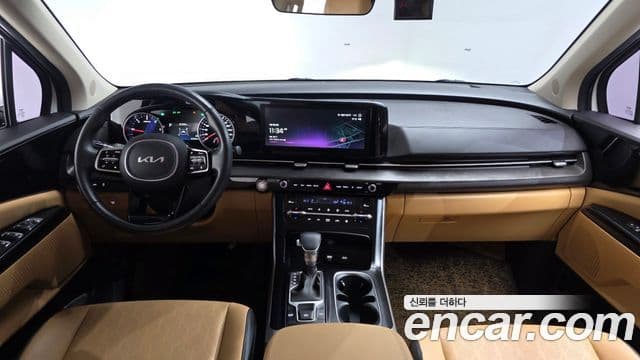 Kia Carnival 2022 — ფოტო 7/20