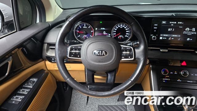 Kia Carnival 2021 — Şəkil 12/20