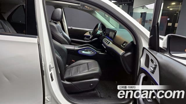 Mercedes-Benz GLE-Class 2020 — фото 10 из 20