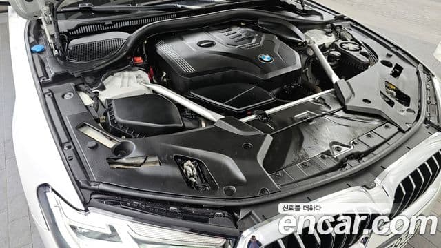 BMW 5 Series 2023 — фото 6 из 20
