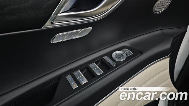 Genesis GV80 2023 — ფოტო 17/20