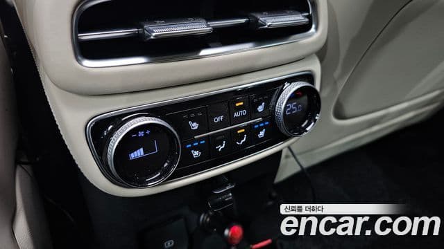 Genesis GV80 2023 — ფოტო 18/20