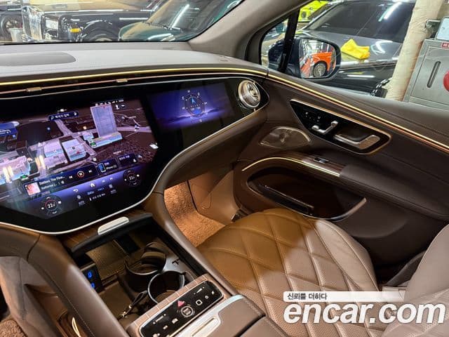 Mercedes-Benz EQS SUV 2024 — ფოტო 5/20