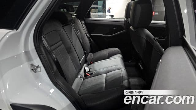 Land Rover Range Rover Evoque 2024 — Şəkil 12/20