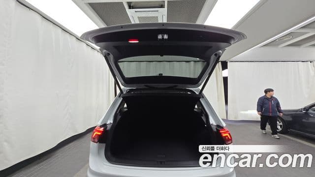 Volkswagen Tiguan 2024 — фото 20 из 20