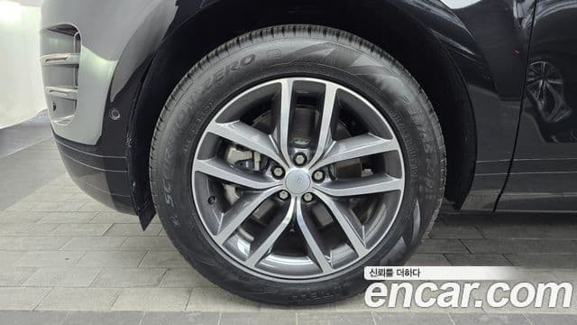 Land Rover Range Rover Evoque 2025 — фото 5 из 20