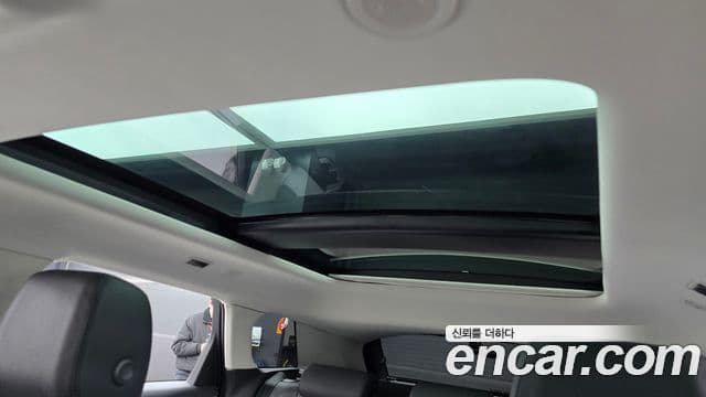Land Rover Range Rover Evoque 2025 — ფოტო 18/20