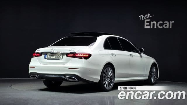 Mercedes-Benz E-Class 2021 — ფოტო 2/20