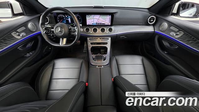 Mercedes-Benz E-Class 2021 — ფოტო 7/20