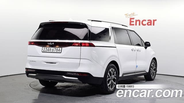 Kia Carnival 2022 — Фото 2/20